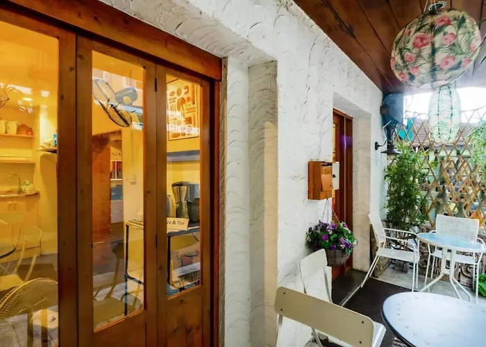 Albergue 100 Years Building Old Town By Seen *